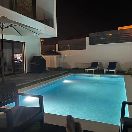 Caparica Surfhouse *